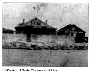 castle pinckney006